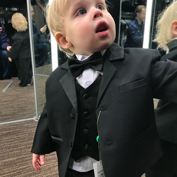 5 Piece Toddler Black Suit - Picture 10 of 16